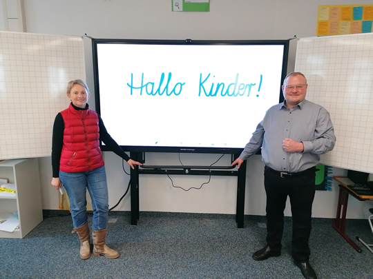 Rektorin Edith Katheder und Bürgermeister Wolfram Göll